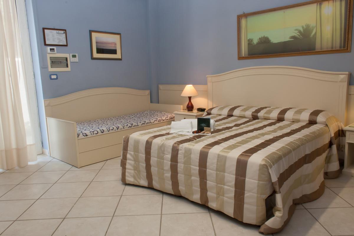 Conchiglia Azzurra Resort & Beach Порто-Чезарео Экстерьер фото