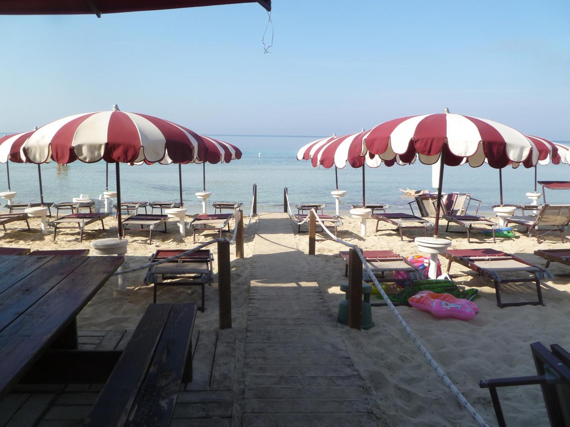 Conchiglia Azzurra Resort & Beach Порто-Чезарео Экстерьер фото